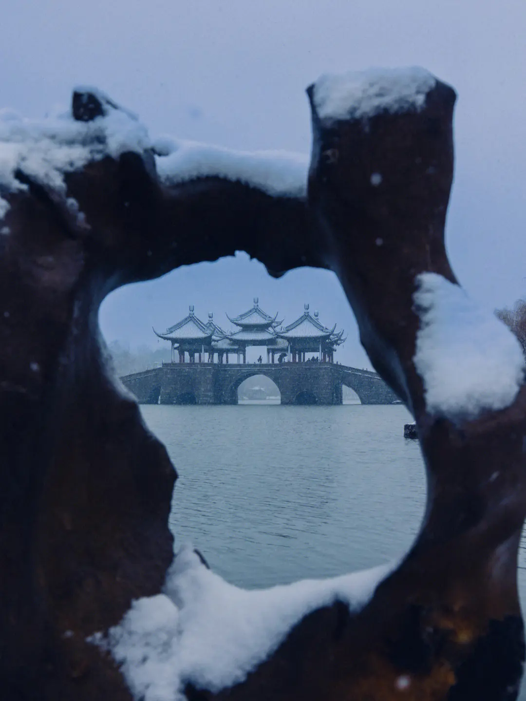 扬州瘦西湖雪景图片唯美分享 大雪纷飞中的瘦西