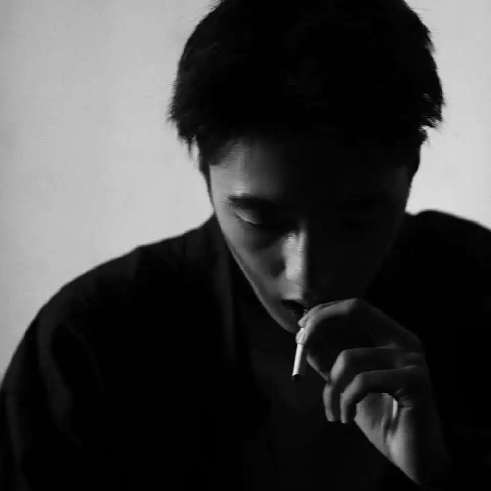 气质男头干净图片大全 男头像成熟气质男人味图片