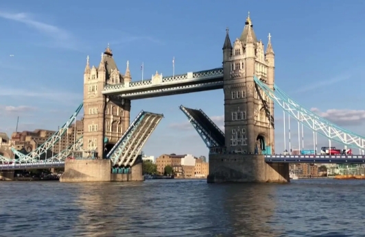 伦敦塔桥风景图片真实 伦敦塔桥风景图片真实大