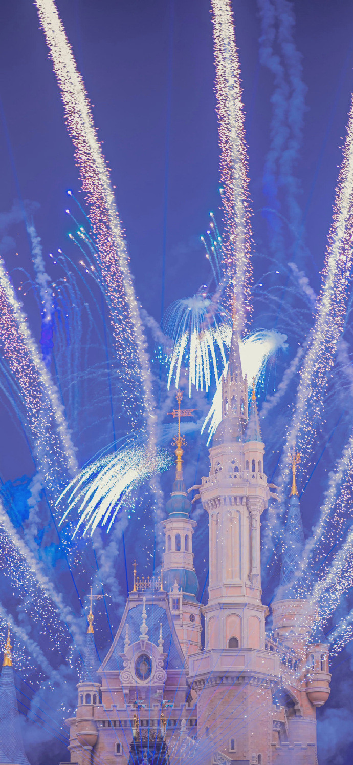 迪士尼城堡外的浪漫烟花背景图片2022新款最火分享