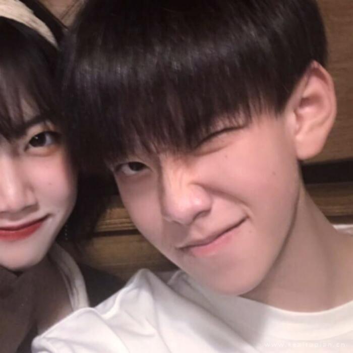 宋知意/一对两张恩爱唯美真人情头头像图片