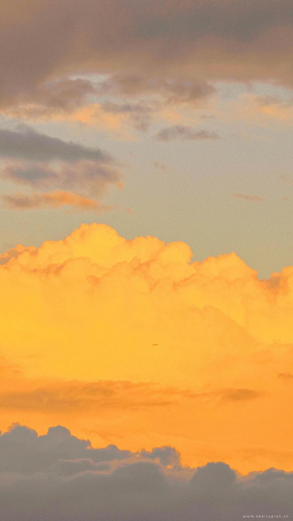 黄昏天空云彩风景·唯美晚霞高清手机壁纸图片