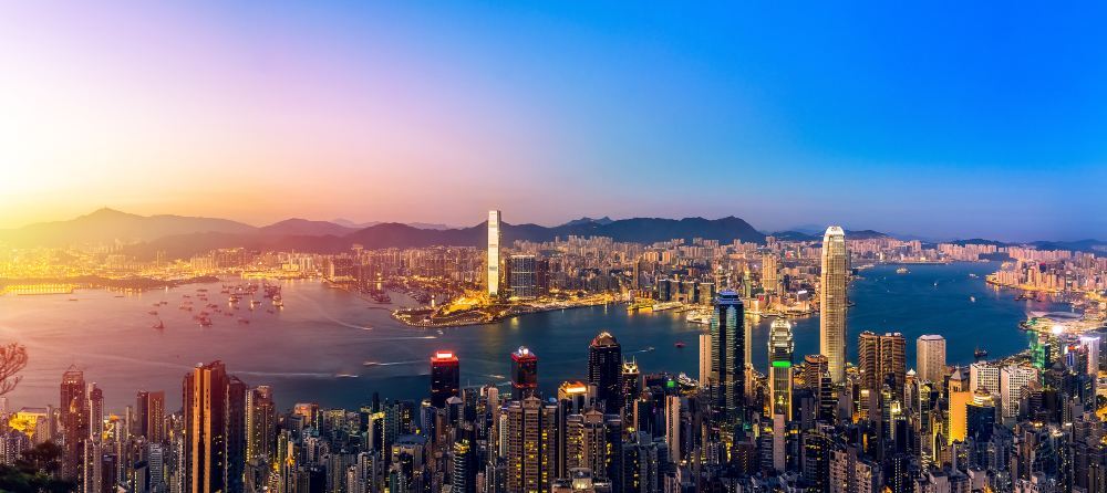 香港太平山顶视角下的城市高楼风景图片