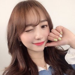 韩国气质美女网红可爱造型高清自拍图片